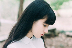 Shanghai, renowned for its rich culture and diverse cuisine, is a paradise for travelers who enjoy trying local delicacies. In Shanghai, there are places that are famous for their traditional cuisine.